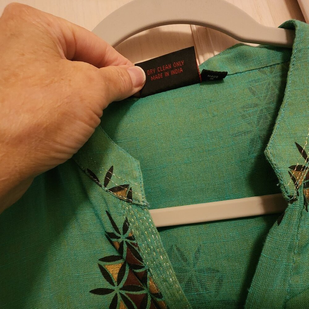 Green Printed Button-Front Tunic - Picture 4 of 6